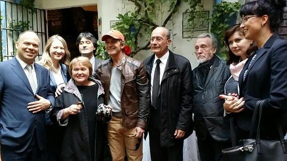 Antonio Banderas no ha querido perderse la inauguración del Museo Ruso
