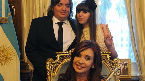 Florencia Kirchner acaba de quedar embarazada. Su novio trabaja ahora en la campaña del nuevo candidato. 