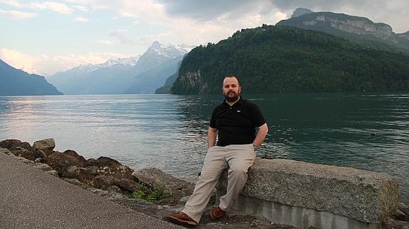 Julio López Repiso en el Lago de los Cuatro Cantones. 