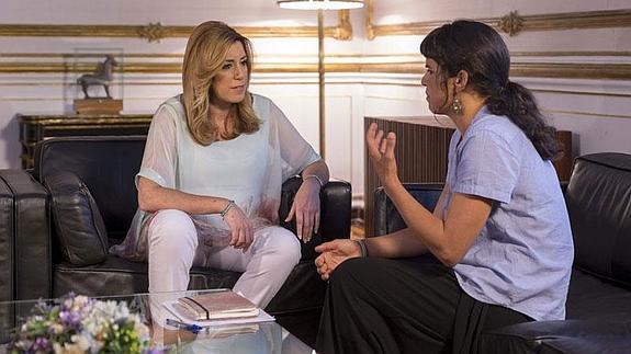 Susana Díaz y Teresa Rodríguez se han reunido durante hora y cuarto. 