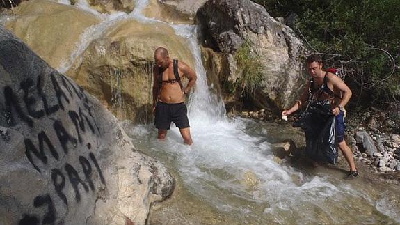 Nerja quiere poner coto al «parque acuático» en el río Chíllar
