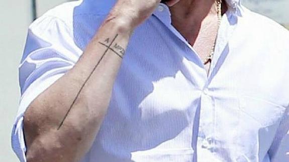 Brad Pitt dedica su nuevo tatuaje a Angelina Jolie