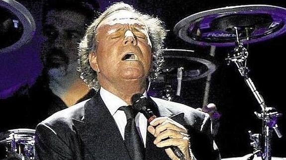 Julio Iglesias cancela su concierto en Marbella por recomendación médica