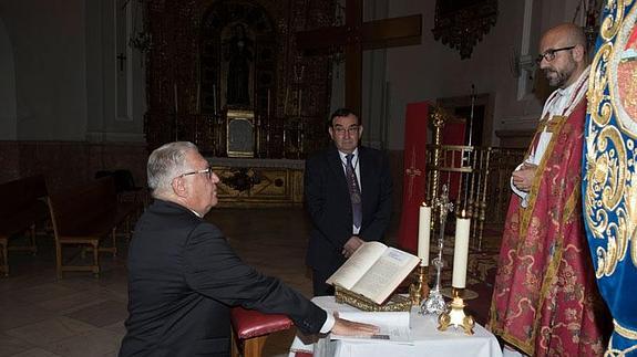 Francisco Toledo, en el momento de la jura de cargos. 