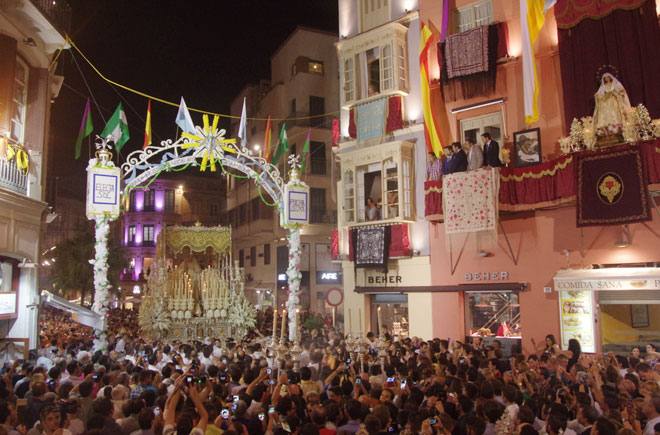 La Virgen del Rocío ya está en la Catedral