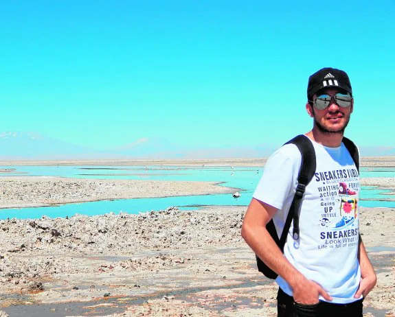 Rubén González en el desierto de Atacama. :: sur
