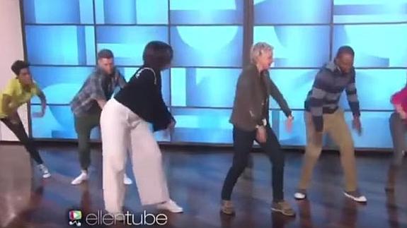 Michelle Obama baila con Ellen Degeneres