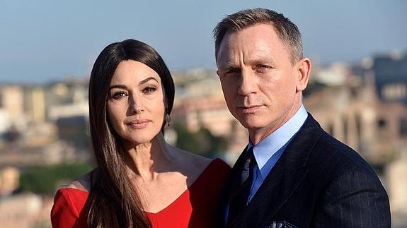 Monica Bellucci y Daniel Craig, durante la promoción de la película.