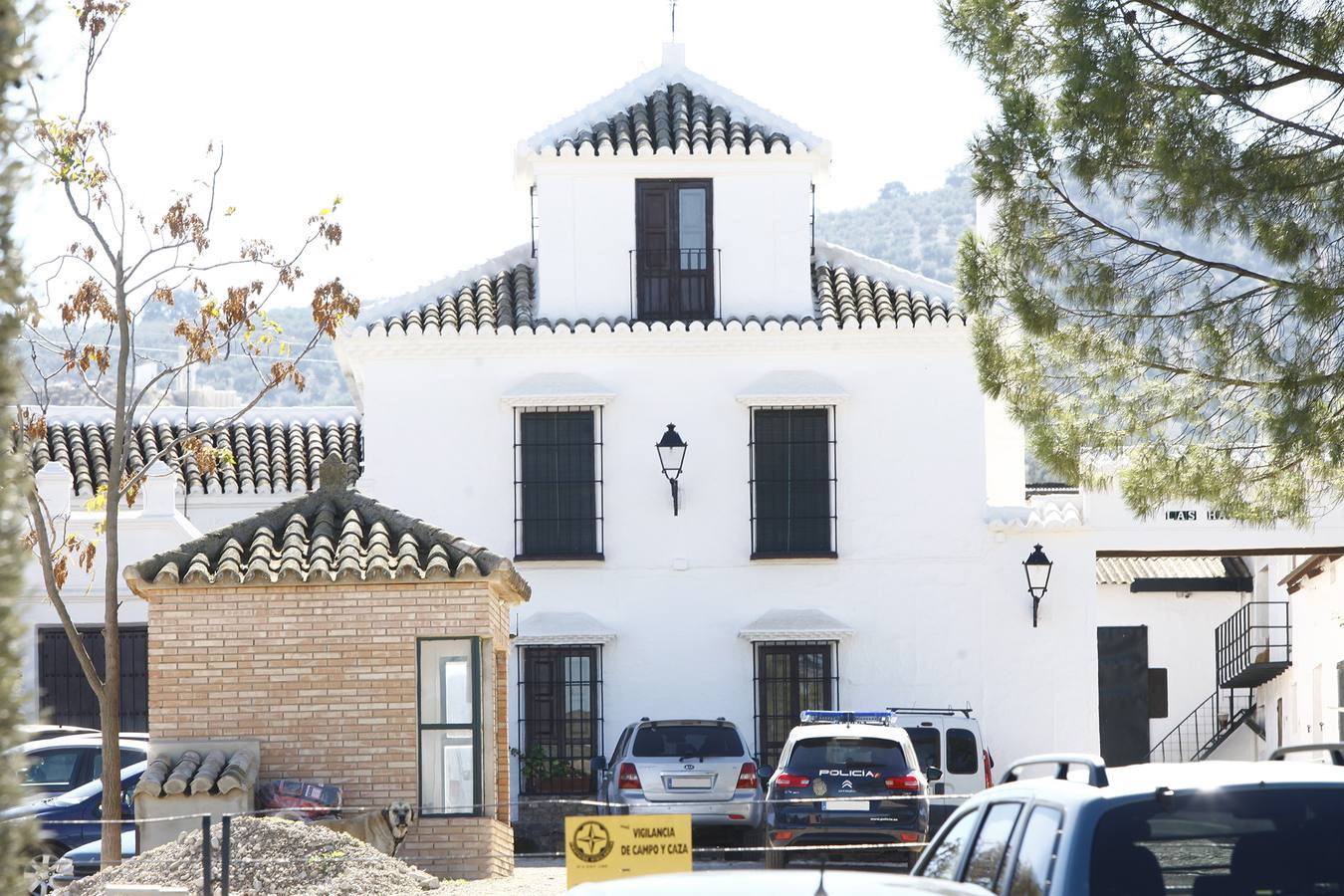 El cadáver fue hallado en un camino junto al cortijo de la foto..