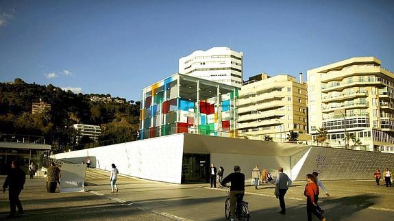 El Centro Pompidou y el Museo Ruso ven más cercana la apertura de sus cafeterías. 