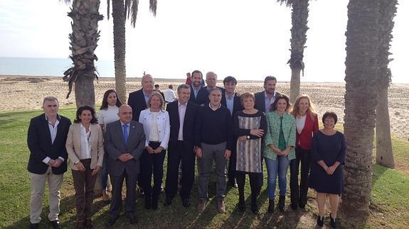 Celia Villalobos reaparece en silencio