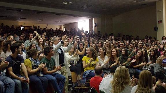 El show del kilo de Medicina triunfa y bate récords