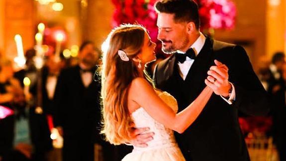 Sofía Vergara y Joe Manganiello bailan el día de su boda