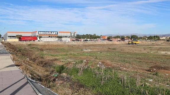 Arrancan las obras para levantar un centro comercial de jardinería junto a Plaza Mayor