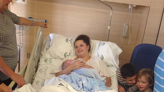 Charlie y su madre.