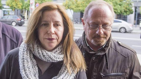 Antonio del Castillo y Genoveva Casanova, padres de Marta del Castillo. 