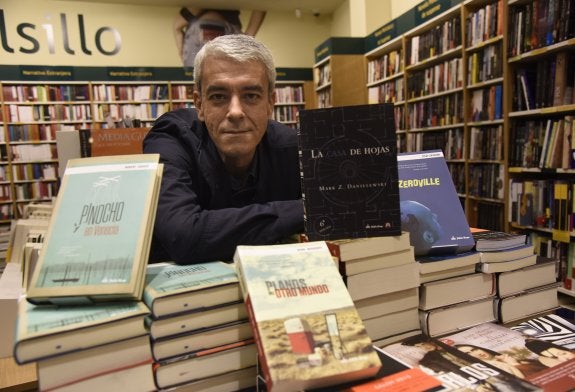 Pálido Fuego lanza la sexta edición de 'La casa de hojas' de Danielewski