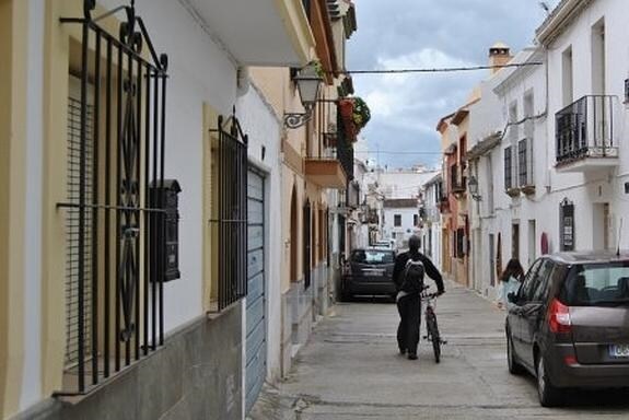 Actual estado de la calle Aragón, en donde se realizarán obras de embellecimiento. 