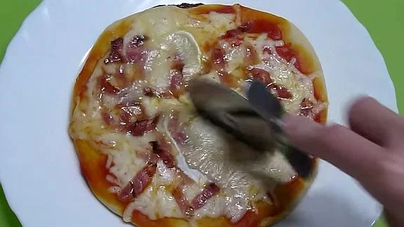 La receta de la pizza sin horno que está arrasando en Internet