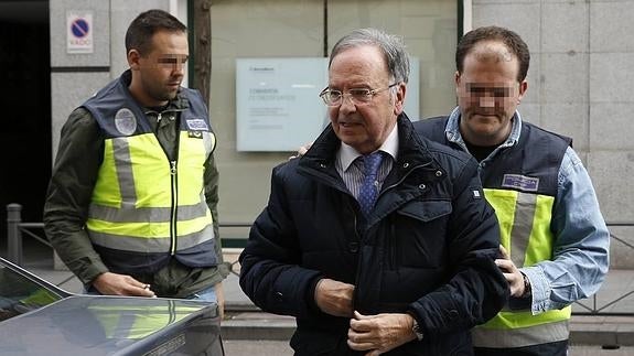 Miguel Bernad, el lunes, al ser puesto a disposición judicial. 