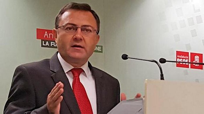 El secretario general del PSOE de Málaga, Miguel Ángel Heredia. 