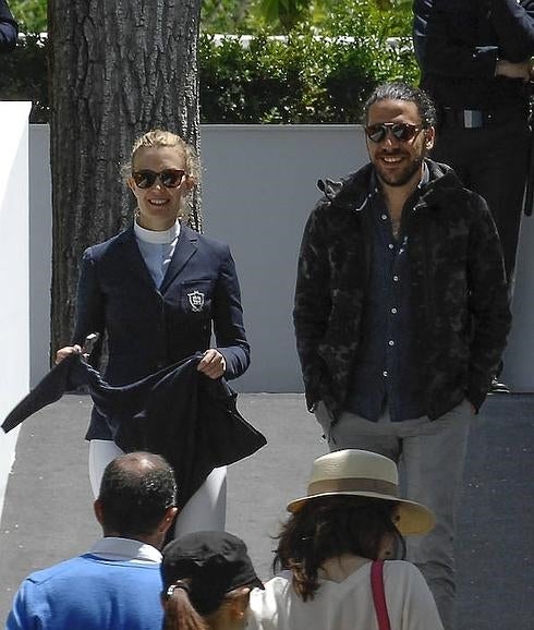 Carlos Torretta acompaña a Marta en el Club de Campo de Madrid,donde la hija de Amancio Ortega competía en una prueba hípica.