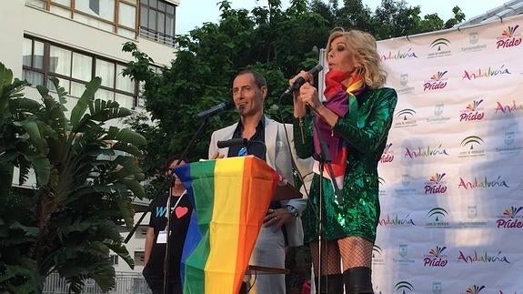 Un grito de libertad da comienzo al primer Orgullo Gay de Torremolinos