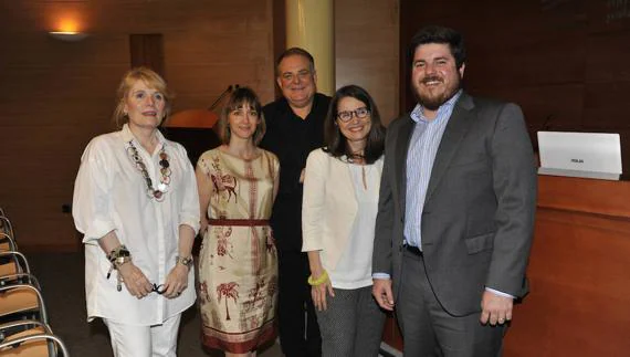 Isabel Hurley, Elisa Hernando, Eugenio Carmona, Nimfa Bisbe y Javier Quilis, ayer en Museo del Patrimonio Municipal.