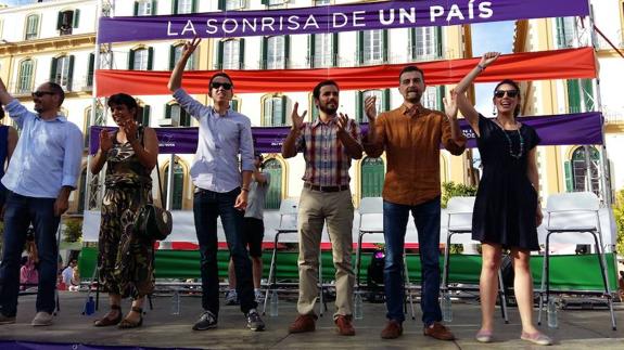 Inicio del acto en la plaza de la Merced.