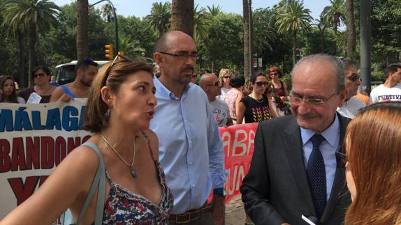 Torralbo, Zorrilla y De la Torre, con los trabajadores 