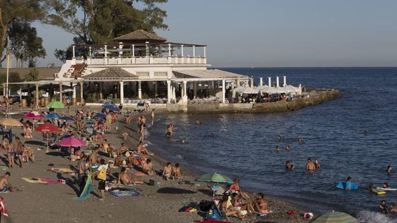 El restaurante y la terraza de los Baños del Carmen seguirán abiertos 