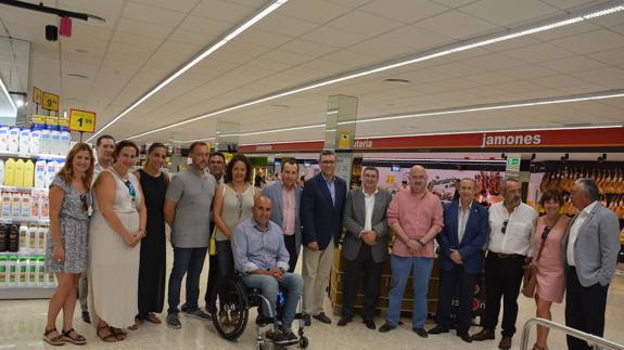 Maskom inaugura su primer supermercado en la Axarquía