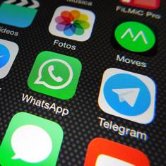 Messenger, WhatsApp y Telegram, las principales aplicaciones de mensajería móvil.