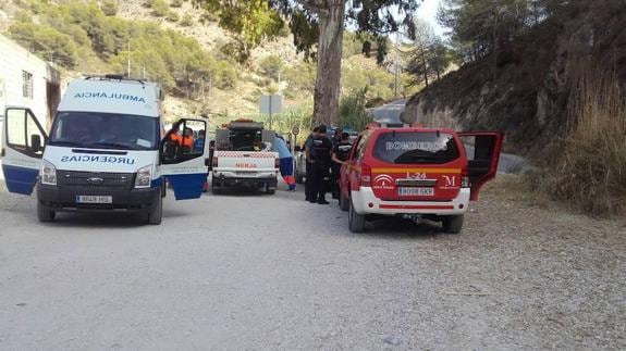 Servicios de emergencias, en un rescate este verano en Los Cahorros.