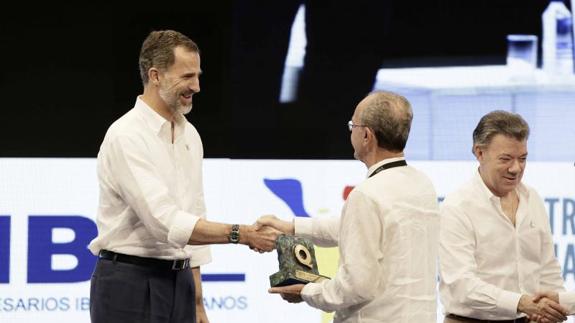 De la Torre recibe el premio de manos de Felipe VI 