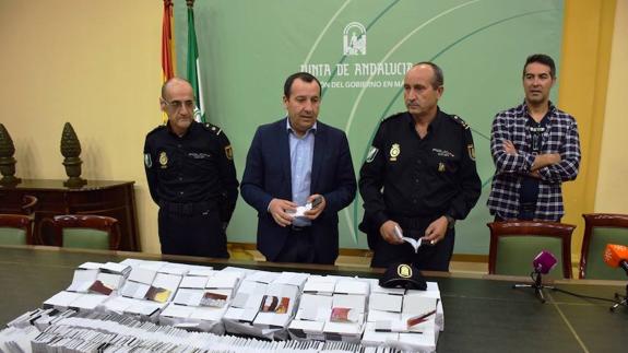 El delegado del Gobierno andaluz ha ofrecido los detalles de la operación. 