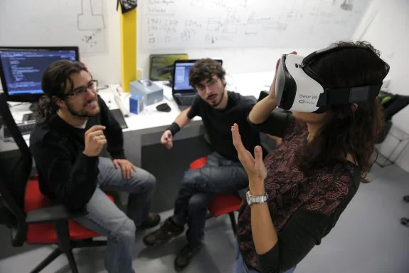 La producción de videojuegos en realidad virtual (VR) forma una parte importante del centro Promálaga Álamos. :: ñito salas