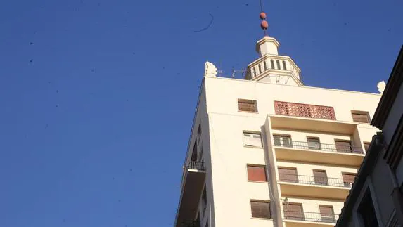Edificio de La Equitativa, donde aún están habitados algunos de sus pisos