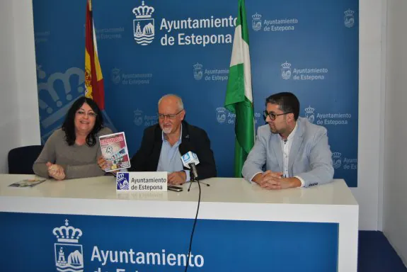 Diánez, Ruzafa y Ruiz en la presentación de las actividades navideñas.