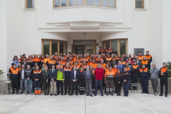 Alrededor de 150 voluntarios acudieron ayer a la presentación del nuevo reglamento. :: ÁLVARO CABRERA
