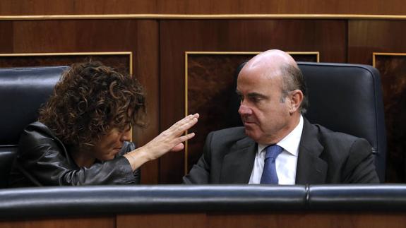 El ministro De Guindos, ayer en el Congreso de los Diputados.