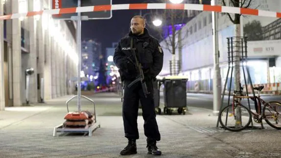 Policía pide a los berlineses permanecer en casa y evitar difundir rumores