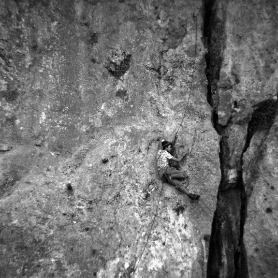 Presentan un libro sobre los inicios de la escalada en Málaga
