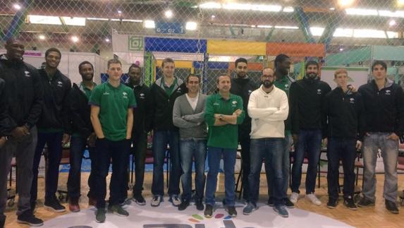 El Unicaja triunfa con los niños del MIMA