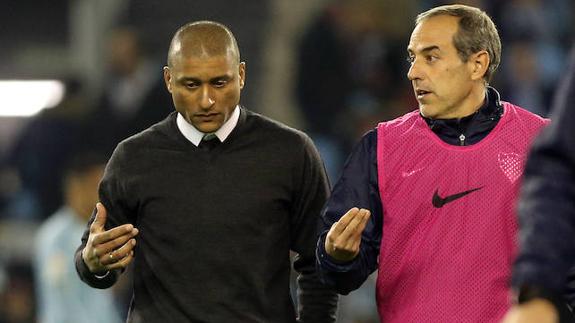 Romero, junto a Enrique Ruiz el domingo en Balaídos. 