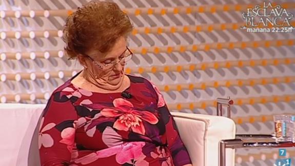 La broma pesada de Juan y Medio a una mujer que se quedó dormida en directo