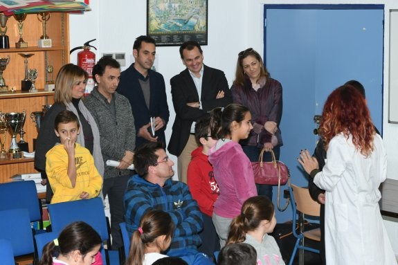 Díaz y Corral en el colegio Vicente Aleixandre.