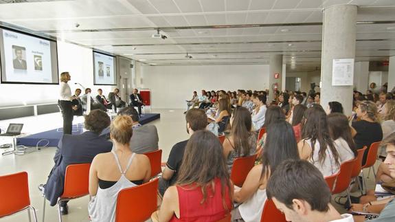 La Universidad Loyola Andalucía cuenta con más de 1.500 alumnos, según la memoria de actividades del curso 2015-2016.