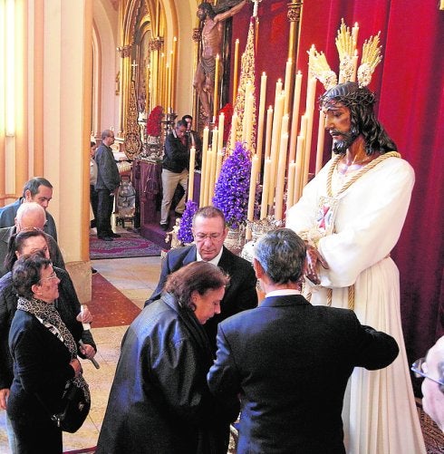 Besamanos al Señor de Málaga en San Pablo. :: sur