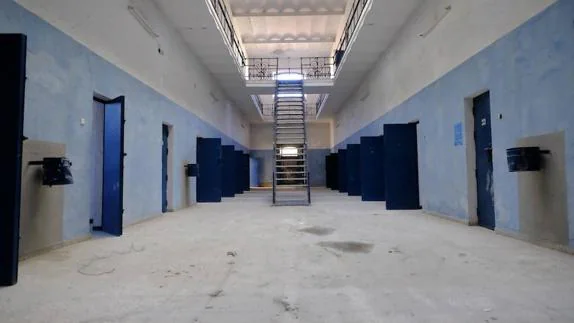 Interior de la cárcel de Cruz de Humilladero, elegida por Ridley Scott para su película ‘The Cartel’.